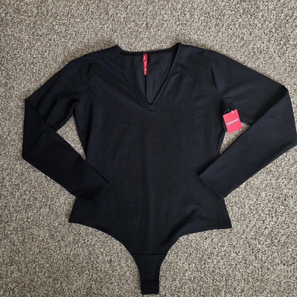 SPANX Black Long Sleeve V-Neck‎ Bodysuit Size XL NWT